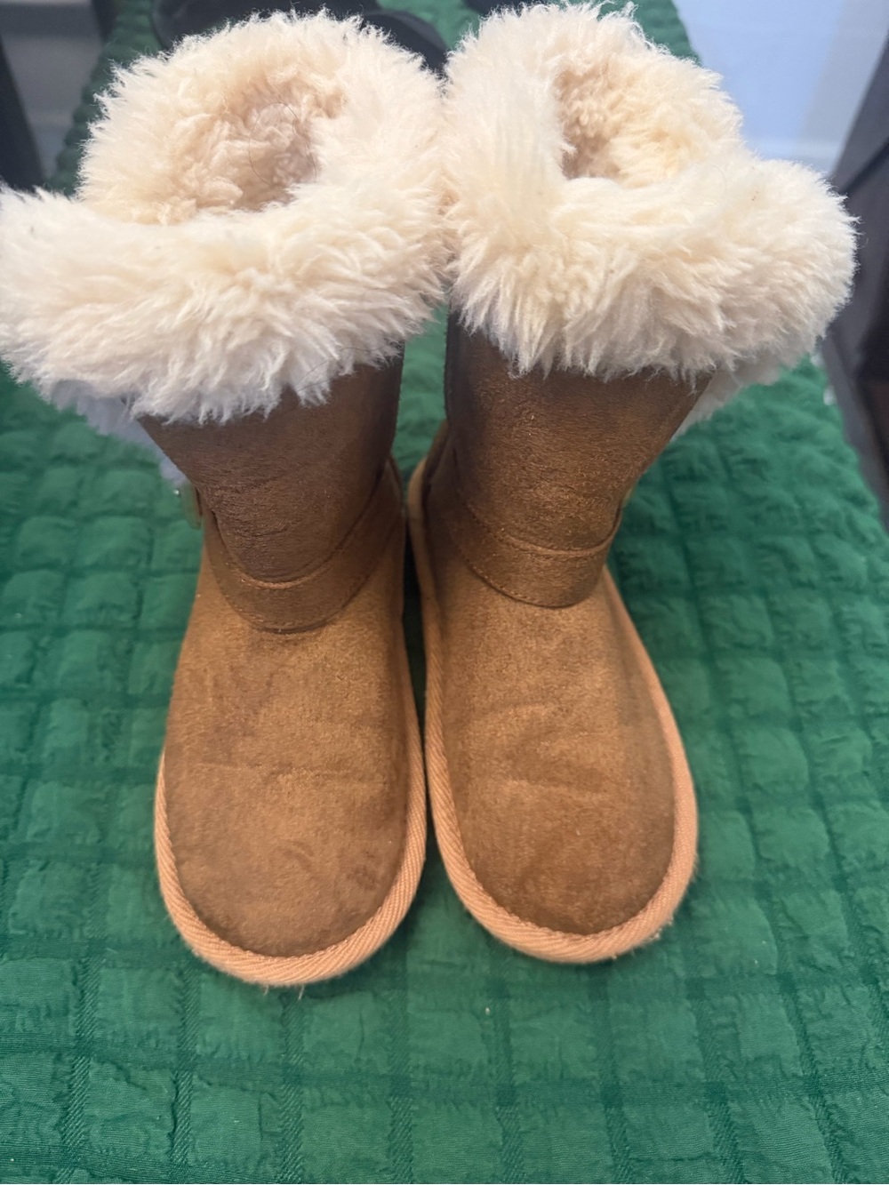 Place Kids Tan Suede Boots with Cream Shearling Cuff